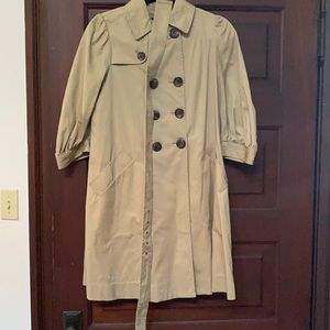 BCBGMAXAZARIA Trench with puff sleeve and belt